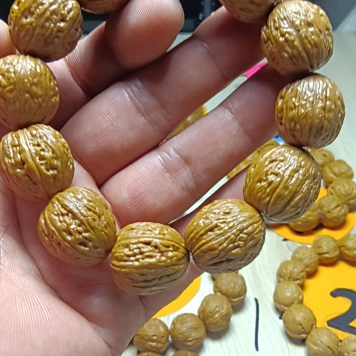 文玩核桃吊坠野生小秋子