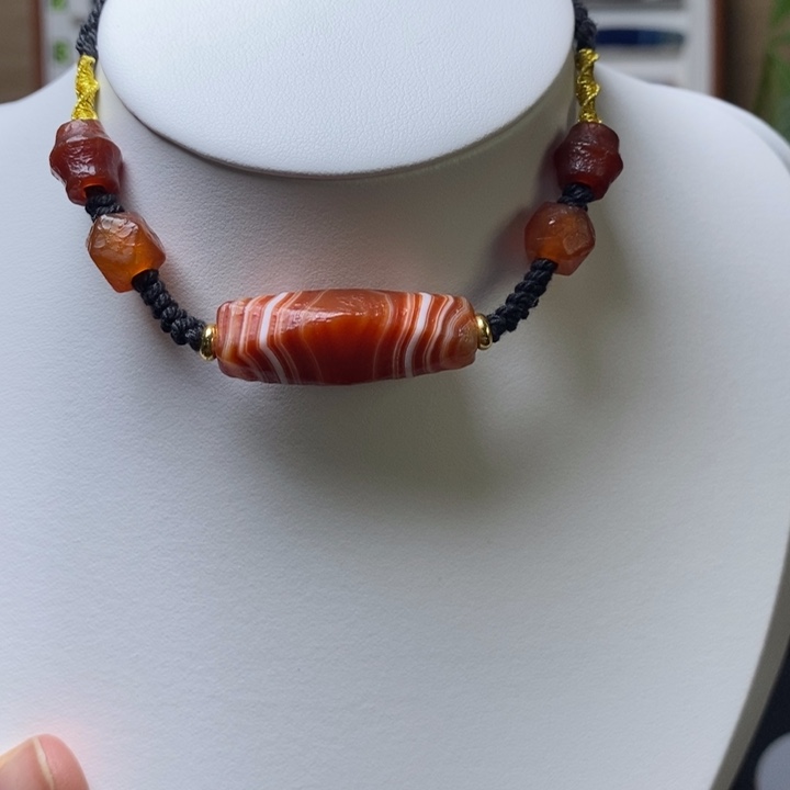 玛瑙/玉髓颈饰未镶嵌