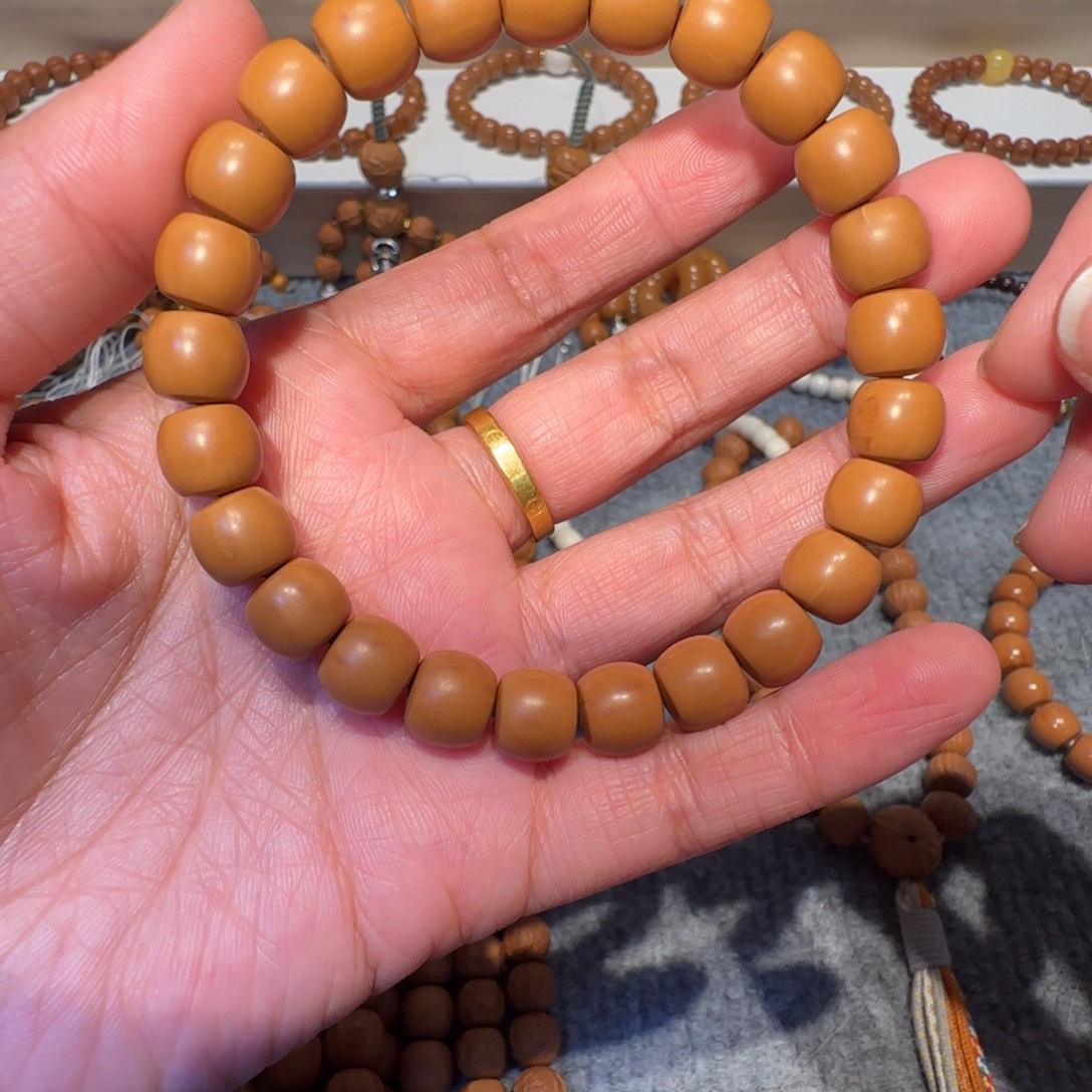 吊坠猴头核桃瑕疵款小直切 介意慎拍