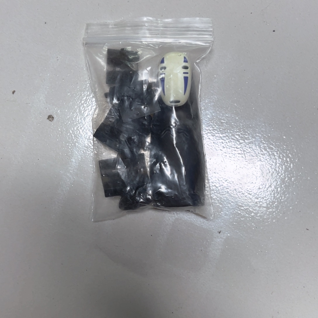 无脸男拼装散货瑕疵