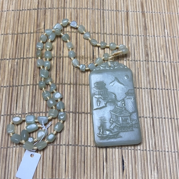 钱***宠和田玉未镶嵌挂件