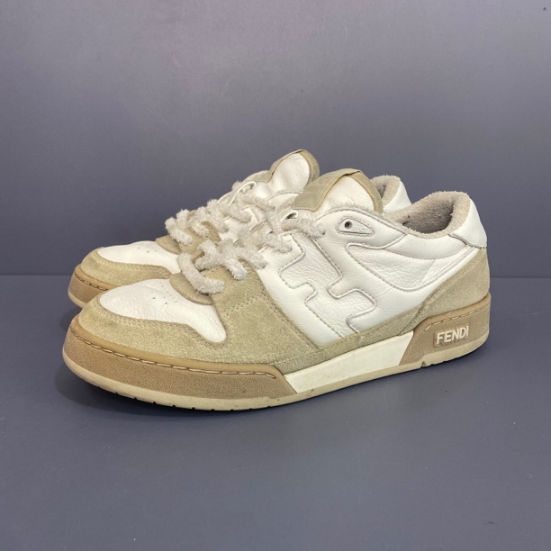 95新 FENDI/芬迪 41码 芬迪Fendi 白黄板鞋 休闲鞋 鞋垫磨损27