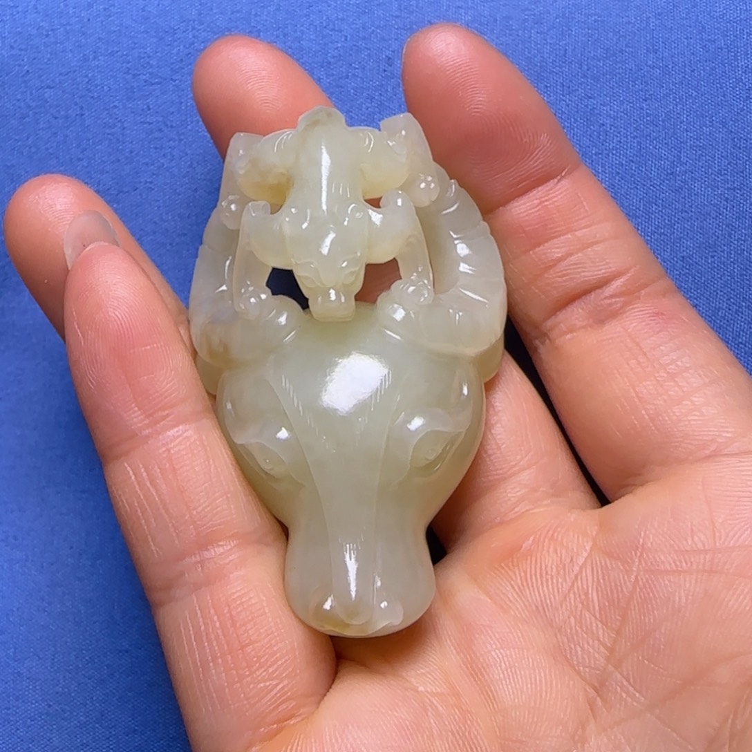 诗***方和田玉未镶嵌颈饰