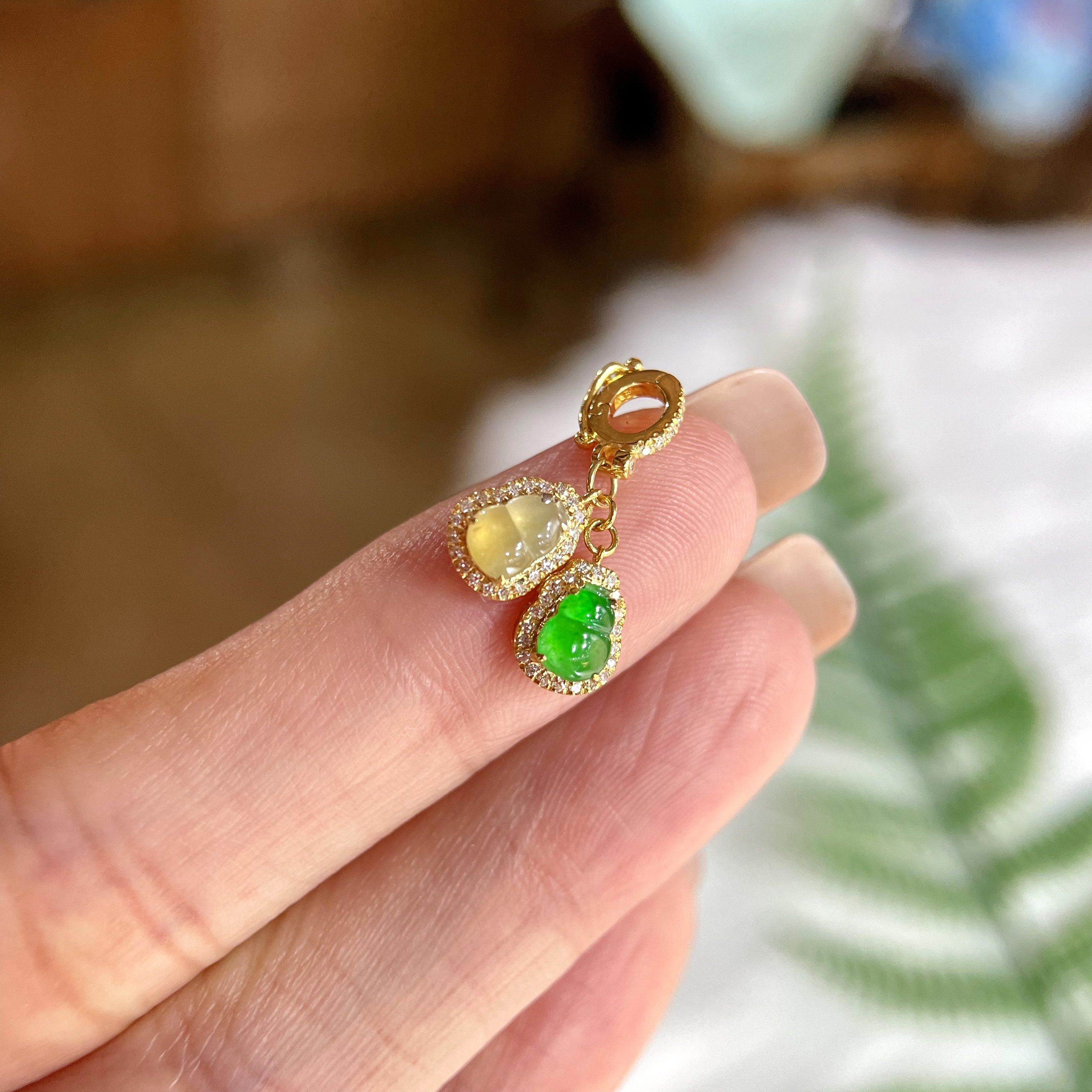 天然a货翡翠18k金镶嵌高冰葫芦滴流小吊坠