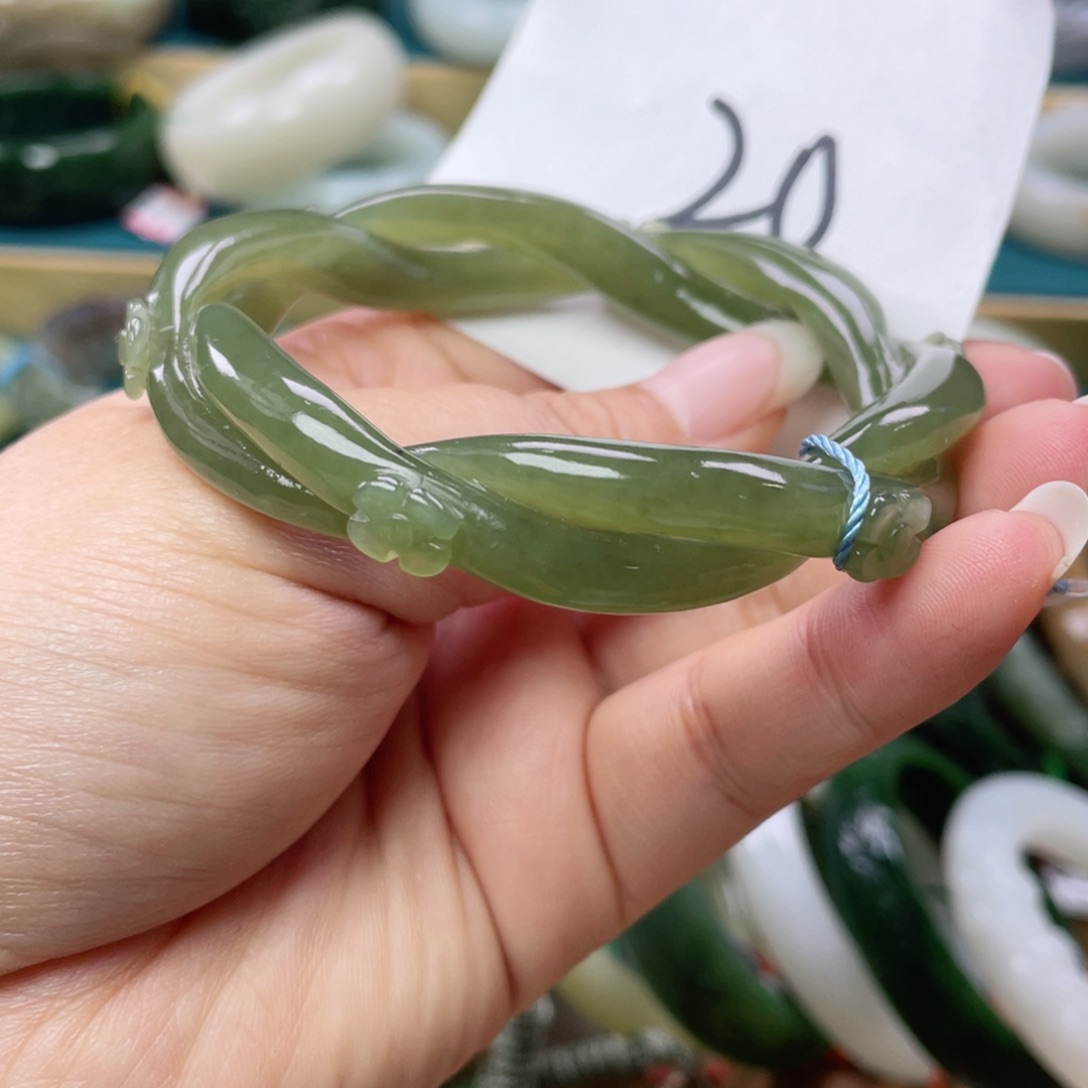 未镶嵌手镯和田玉圈口60