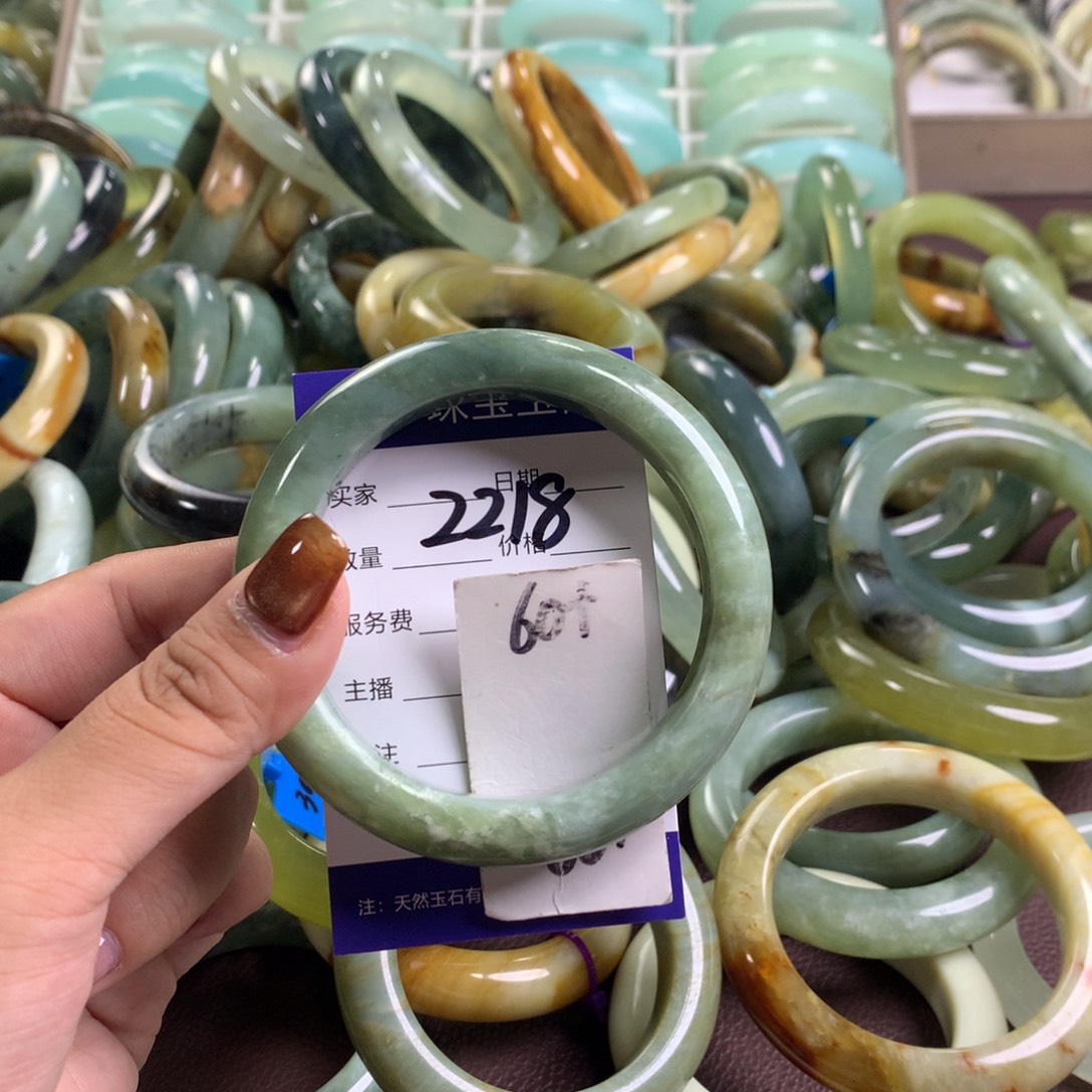 未镶嵌蛇纹石玉手镯2218