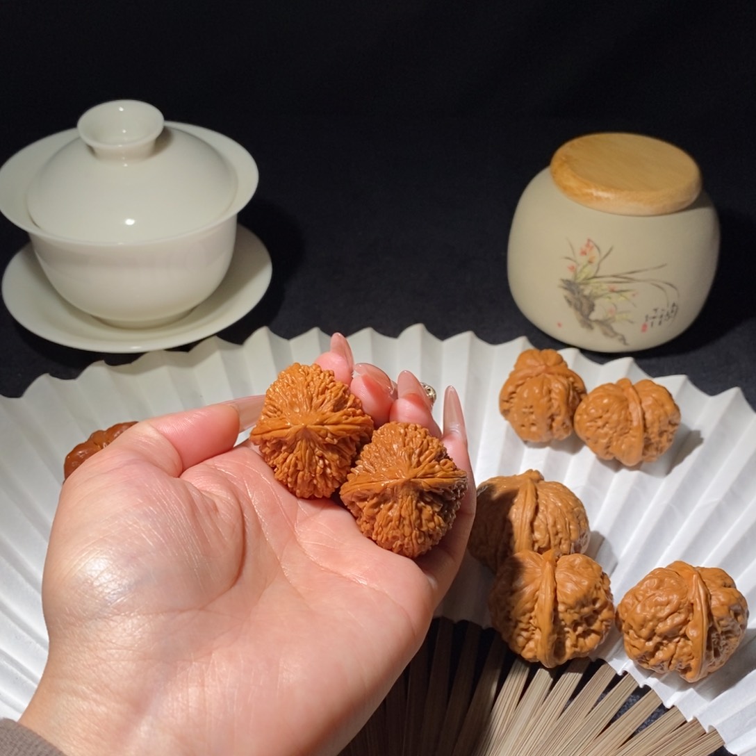 文玩核桃吊坠蒜头34