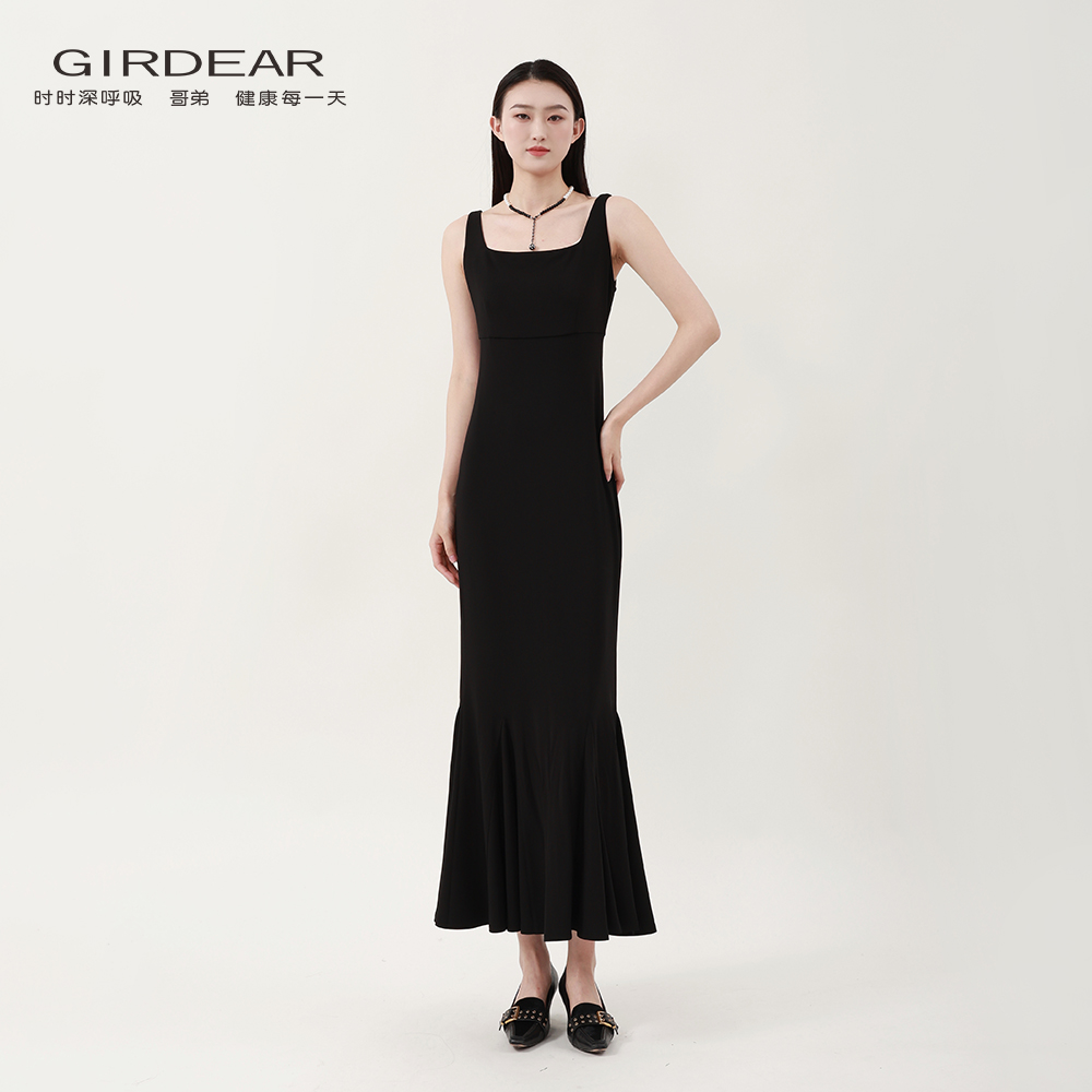 哥弟品质女装时尚简约气质轻礼服系列吊带背心连衣裙鱼尾裙150020