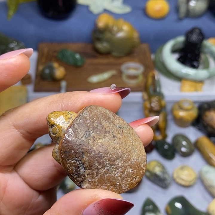 *****岫岩河磨玉（透闪石质玉）未镶嵌把件