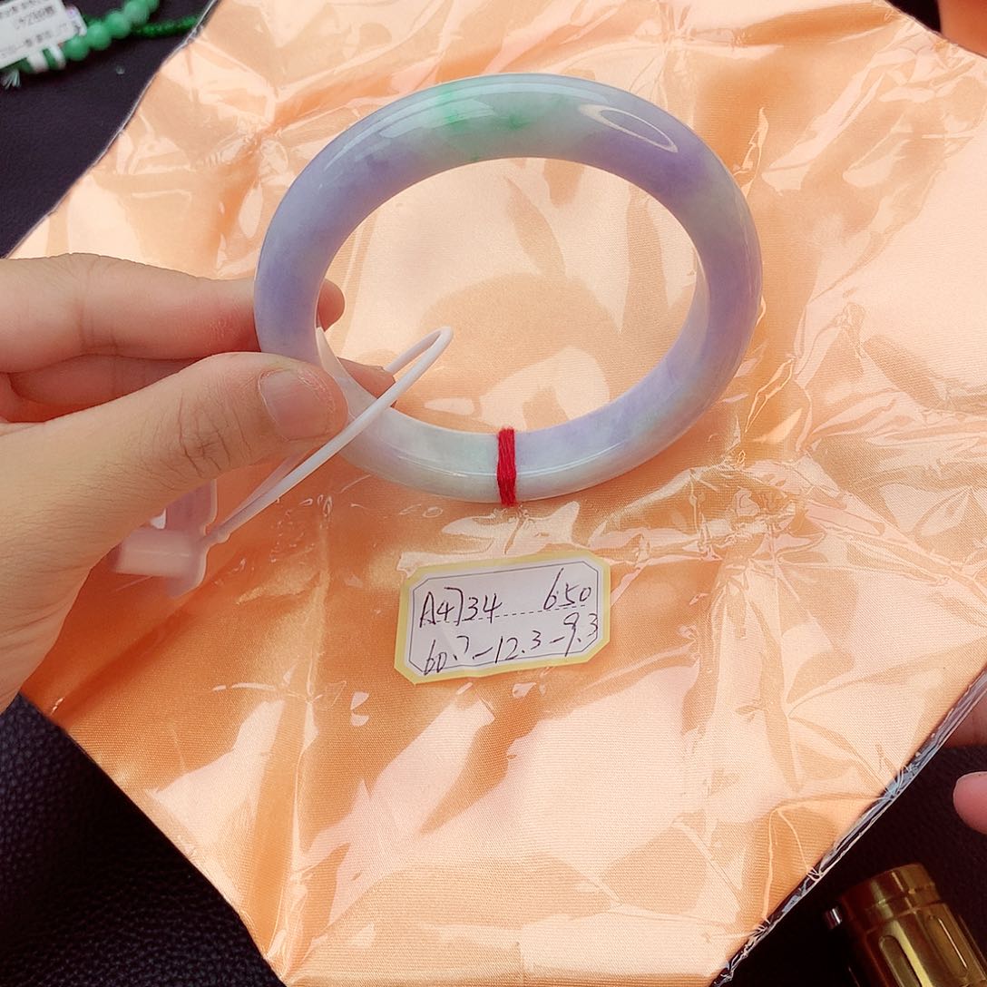 翡翠未镶嵌手镯翡翠