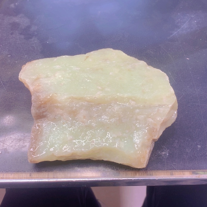 和田玉（糖玉）未镶嵌珠宝奇石