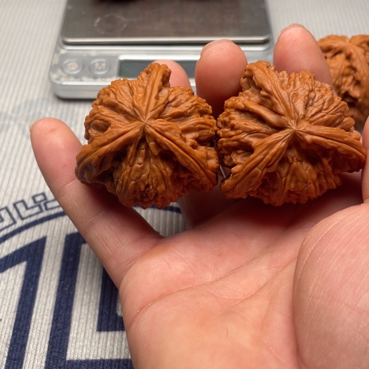 恒***爬吊坠文玩核桃三棱三棱三棱三棱