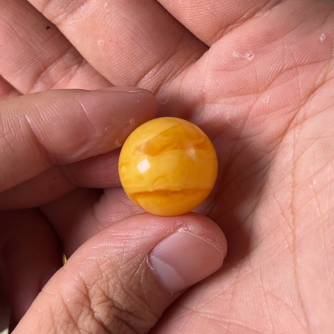 琥珀裸石未镶嵌蜜蜡焦皮料虎皮纹鸡油红19.5毫米全品