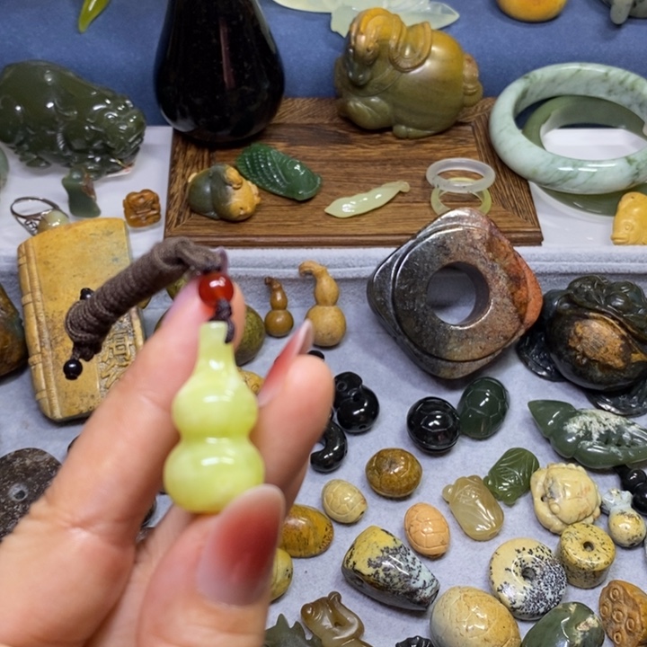 蛇纹石玉未镶嵌岫玉