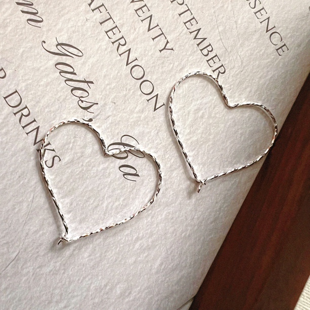 925银耳饰 日韩时尚百搭甜美车花爱心扭面冷淡风银耳饰