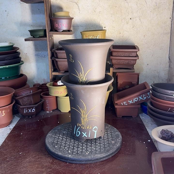 紫砂花盆，手工制作
