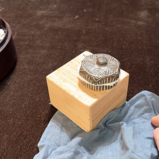 瓷器周边默认瑕疵1