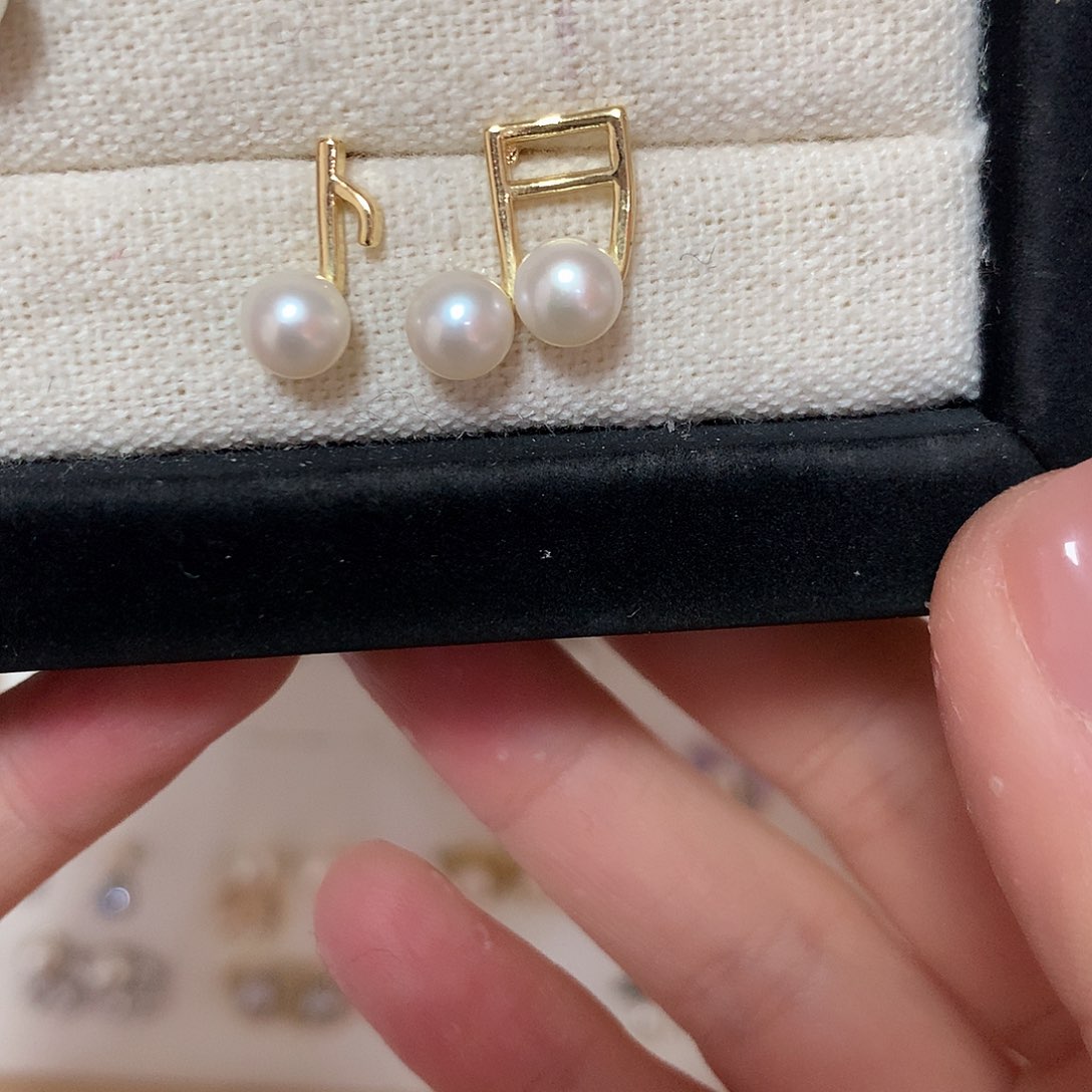 淡水珍珠耳饰合金