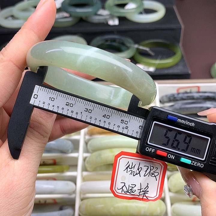 蛇纹石玉手镯未镶嵌22