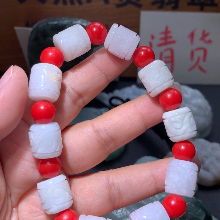 翡翠未镶嵌颈饰保真天然A货翡翠