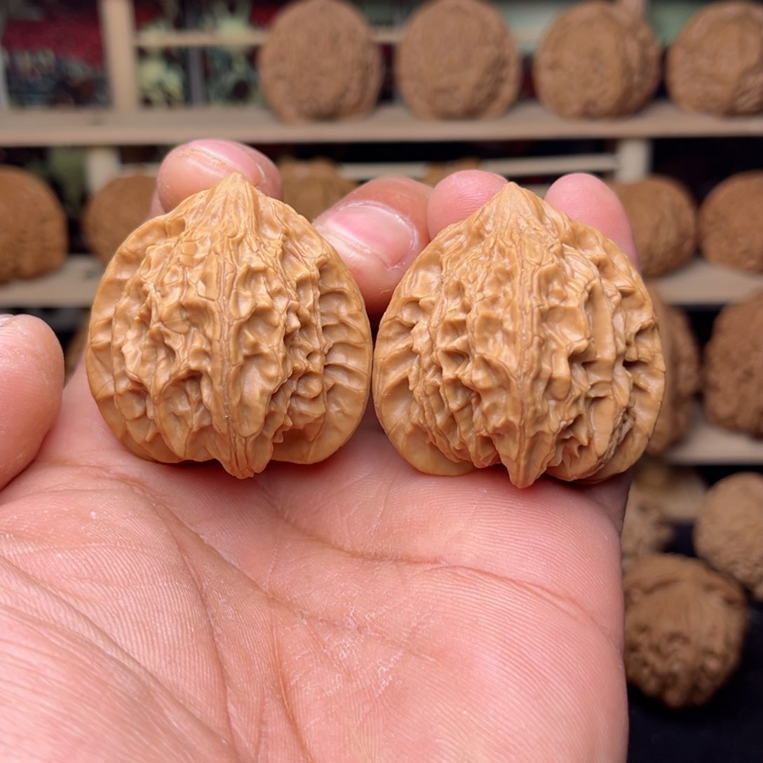 文玩核桃把件文玩核桃把件40尺灯笼