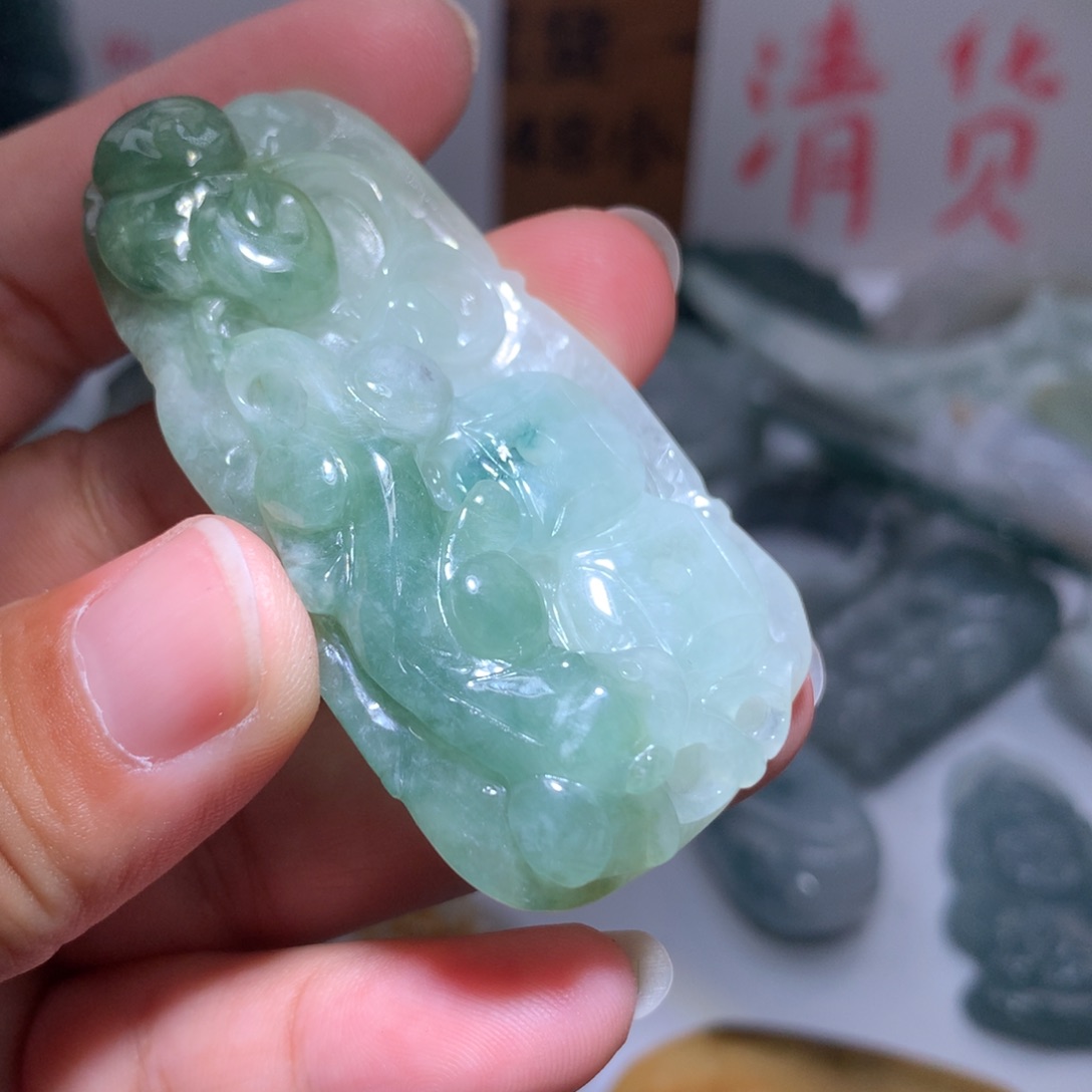 翡翠未镶嵌颈饰保真天然A货翡翠