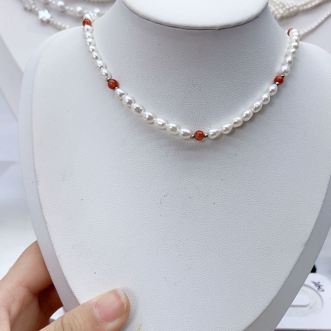 颈饰银S925镶嵌淡水珍珠