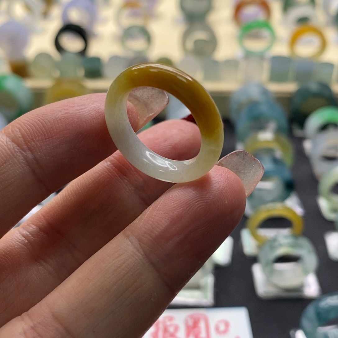 翡翠戒指未镶嵌翡翠戒指15