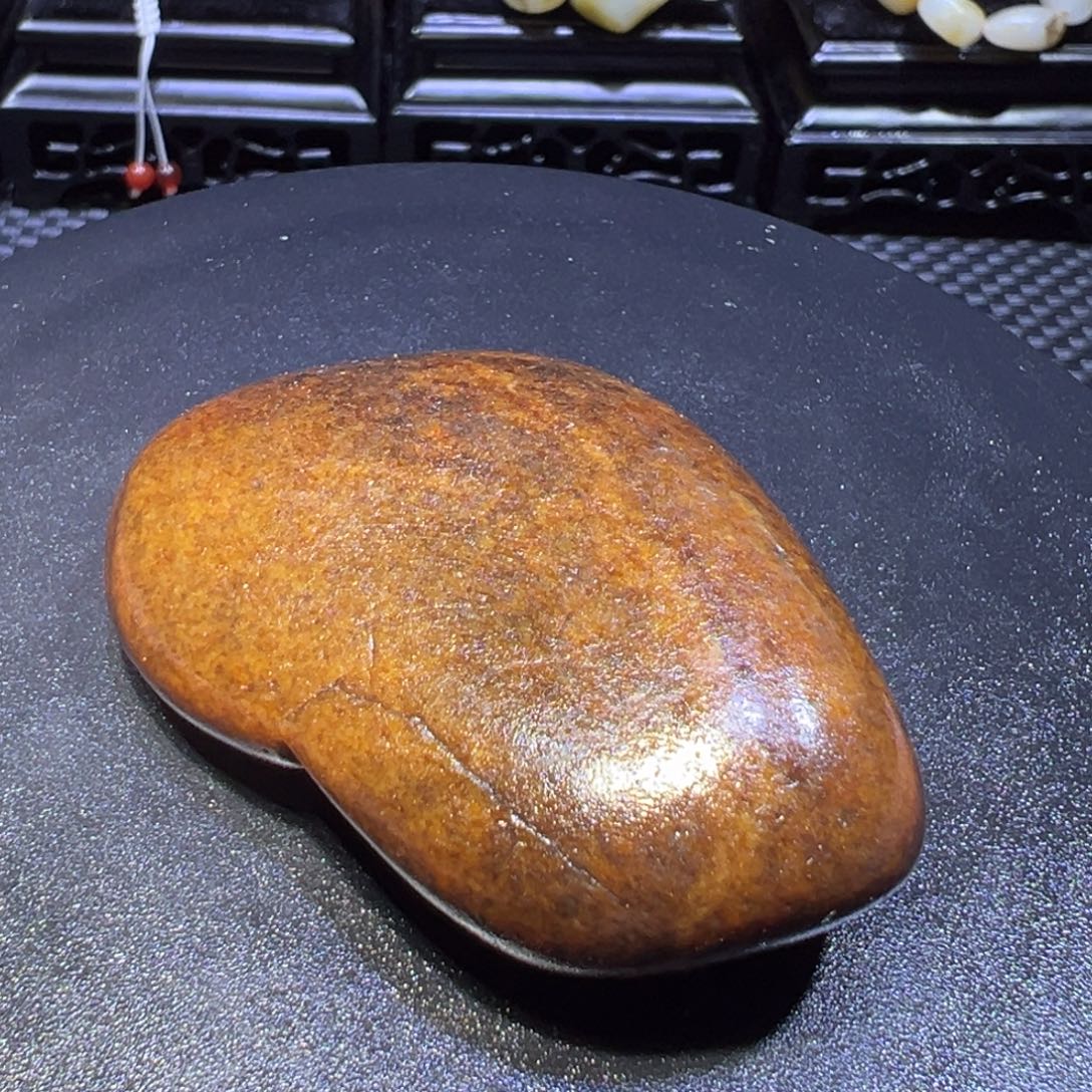 和田玉（子料）未镶嵌颈饰80克-76