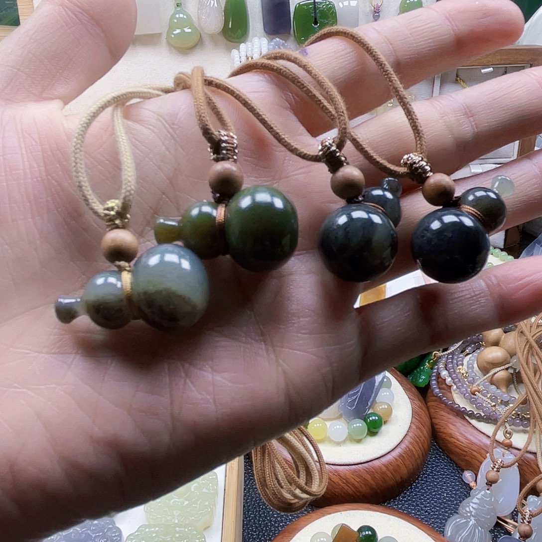 和田玉未镶嵌吊坠(不含链)多样性发1