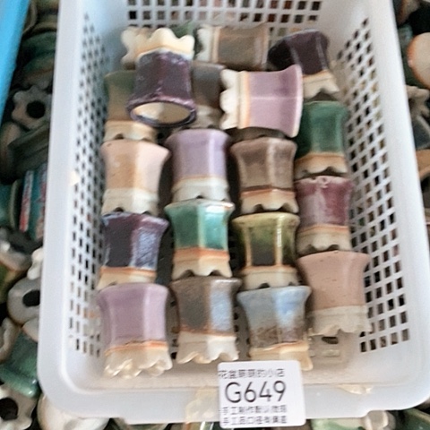 紫砂花盆649微瑕品口径3厘米左右的