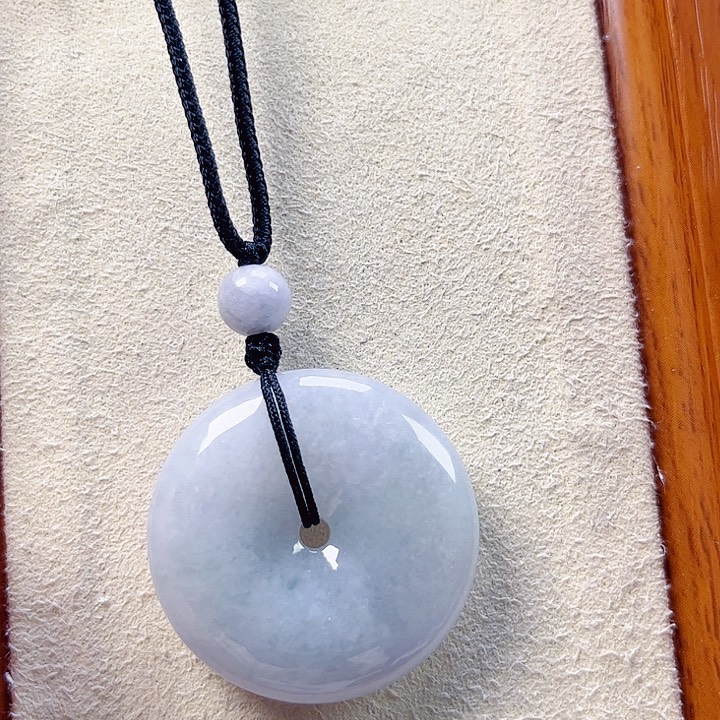 翡翠未镶嵌颈饰孤品