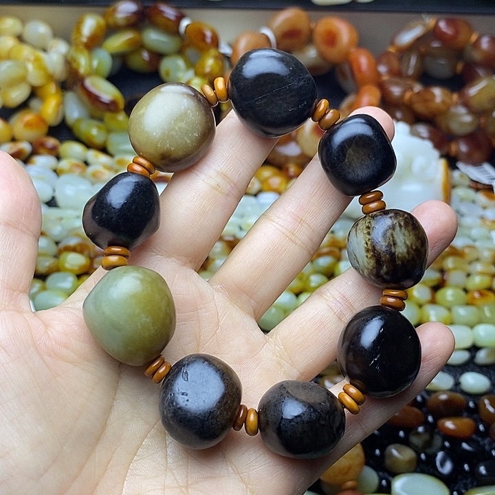 手链未镶嵌和田玉导*