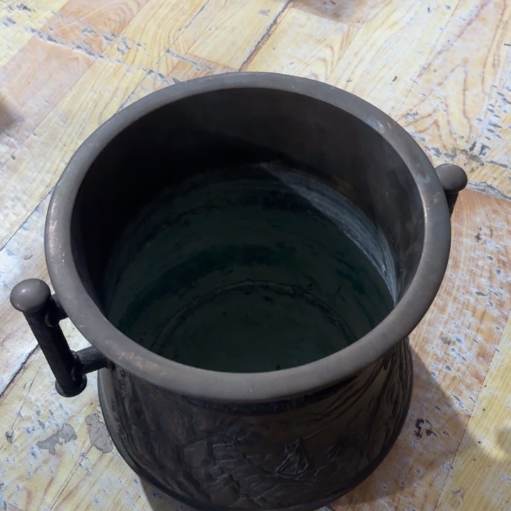 紫砂茶杯隔****哥非常美丽漂亮的物品