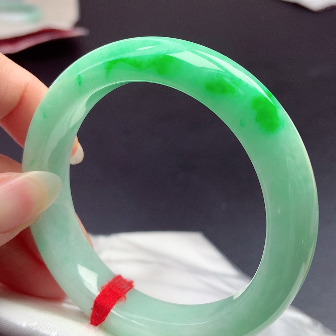 翡翠未镶嵌手镯57圈口