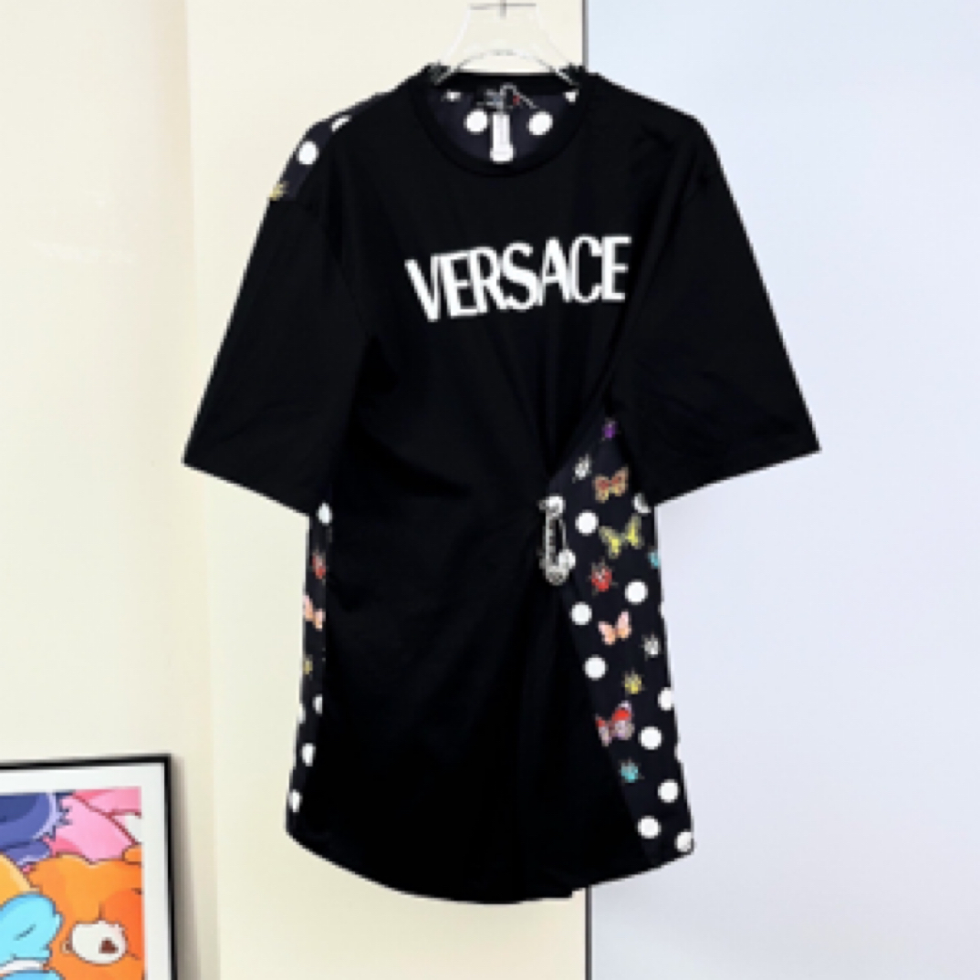 99新 VERSACE/范思哲 范思哲短袖T恤裙/42码/D02174