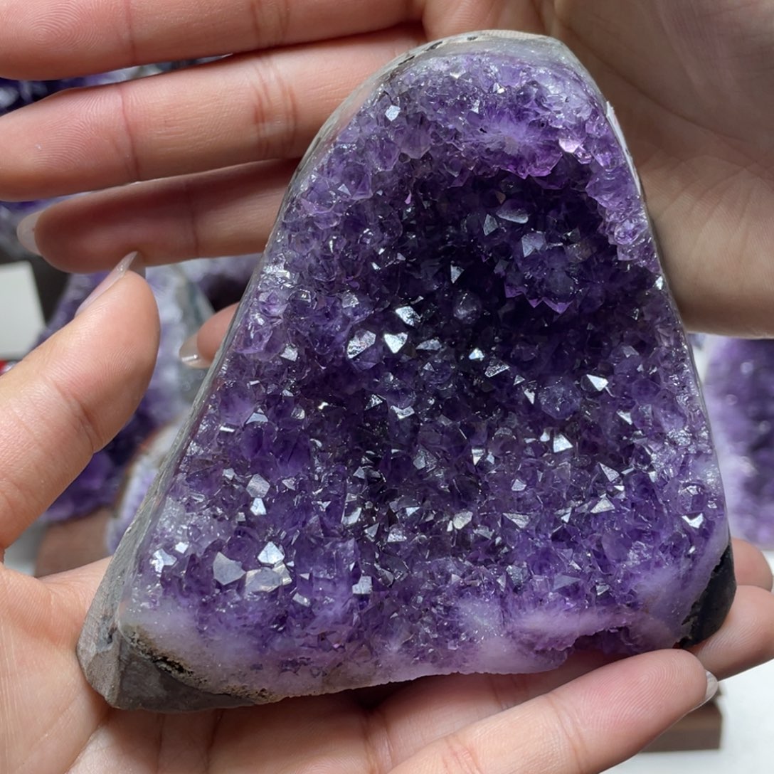 紫晶大型摆件（非配饰）未镶嵌