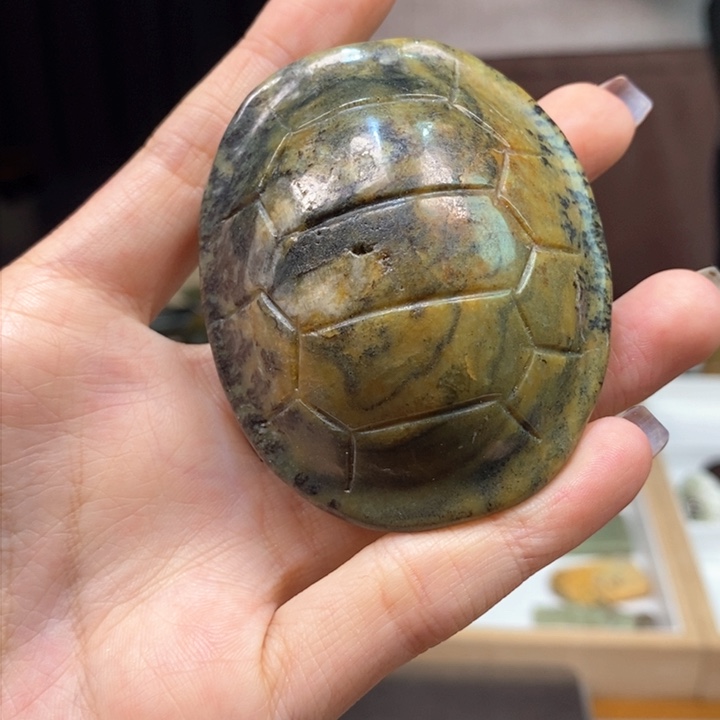 岫岩河磨玉（透闪石质玉）颈饰未镶嵌