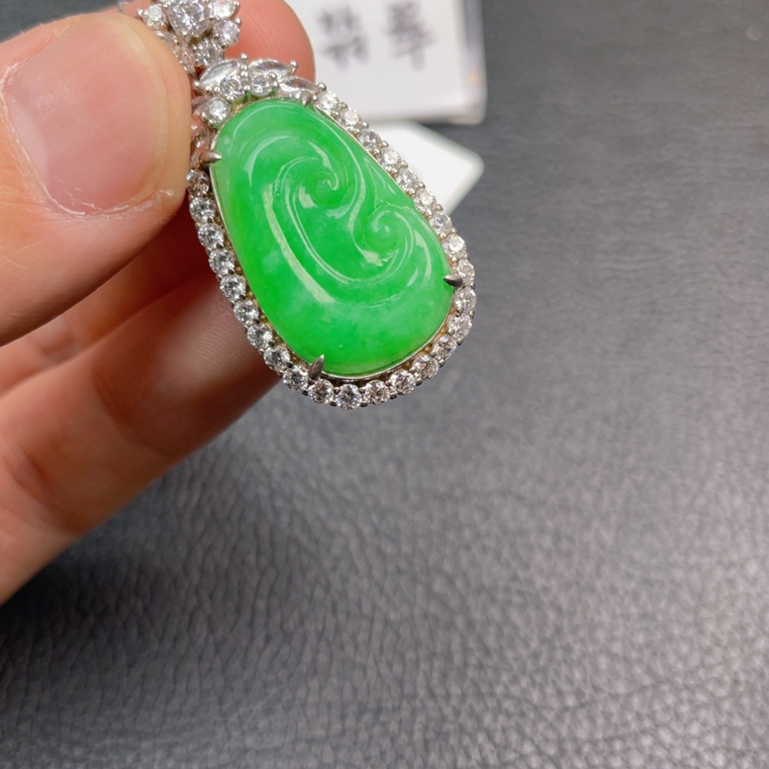 翡翠吊坠(不含链)银S925镶嵌吊坠