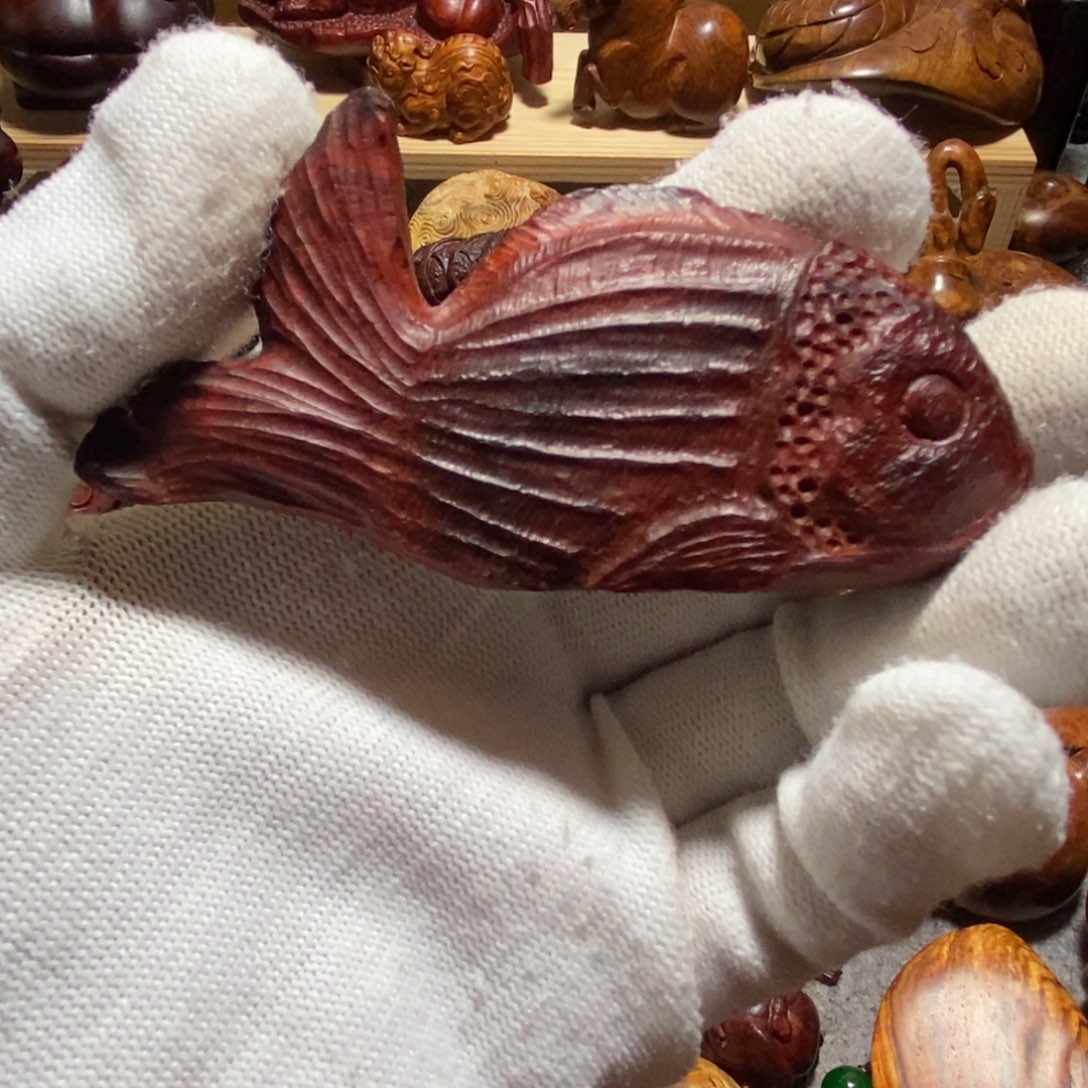 无事牌檀香紫檀（小叶紫檀）小叶紫檀鱼手把