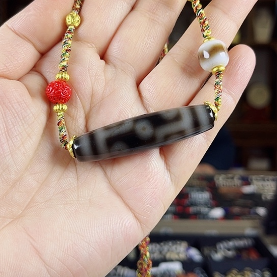 玛瑙/玉髓颈饰合金