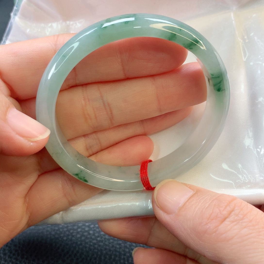 翡翠手镯未镶嵌55贵妃