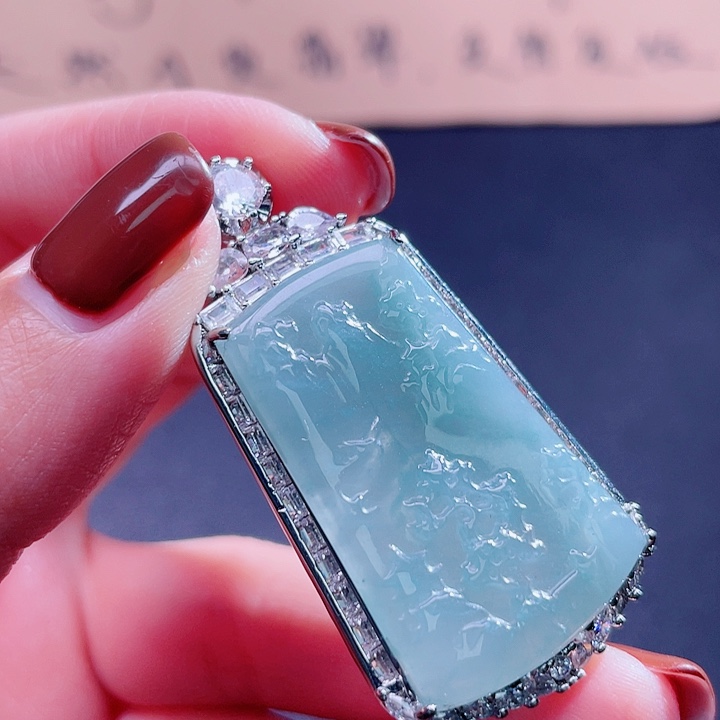 翡翠吊坠(不含链)未镶嵌