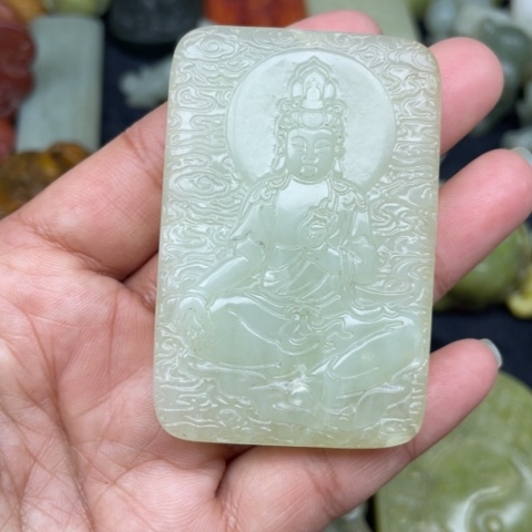 蛇纹石玉颈饰未镶嵌110