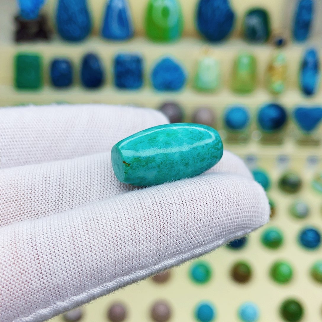 绿松石绿松石未镶嵌