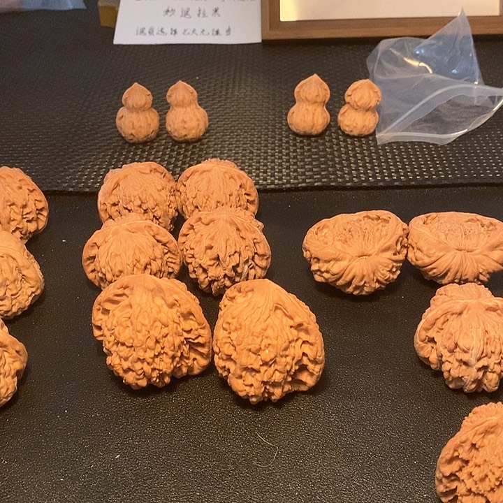 文玩核桃吊坠娃***元111111111