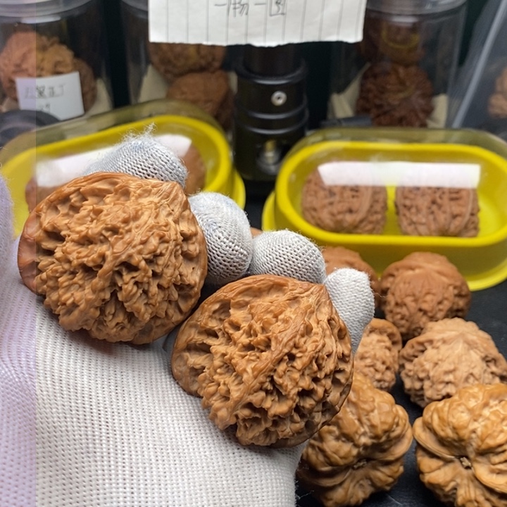 文玩核桃把件满天星44尺