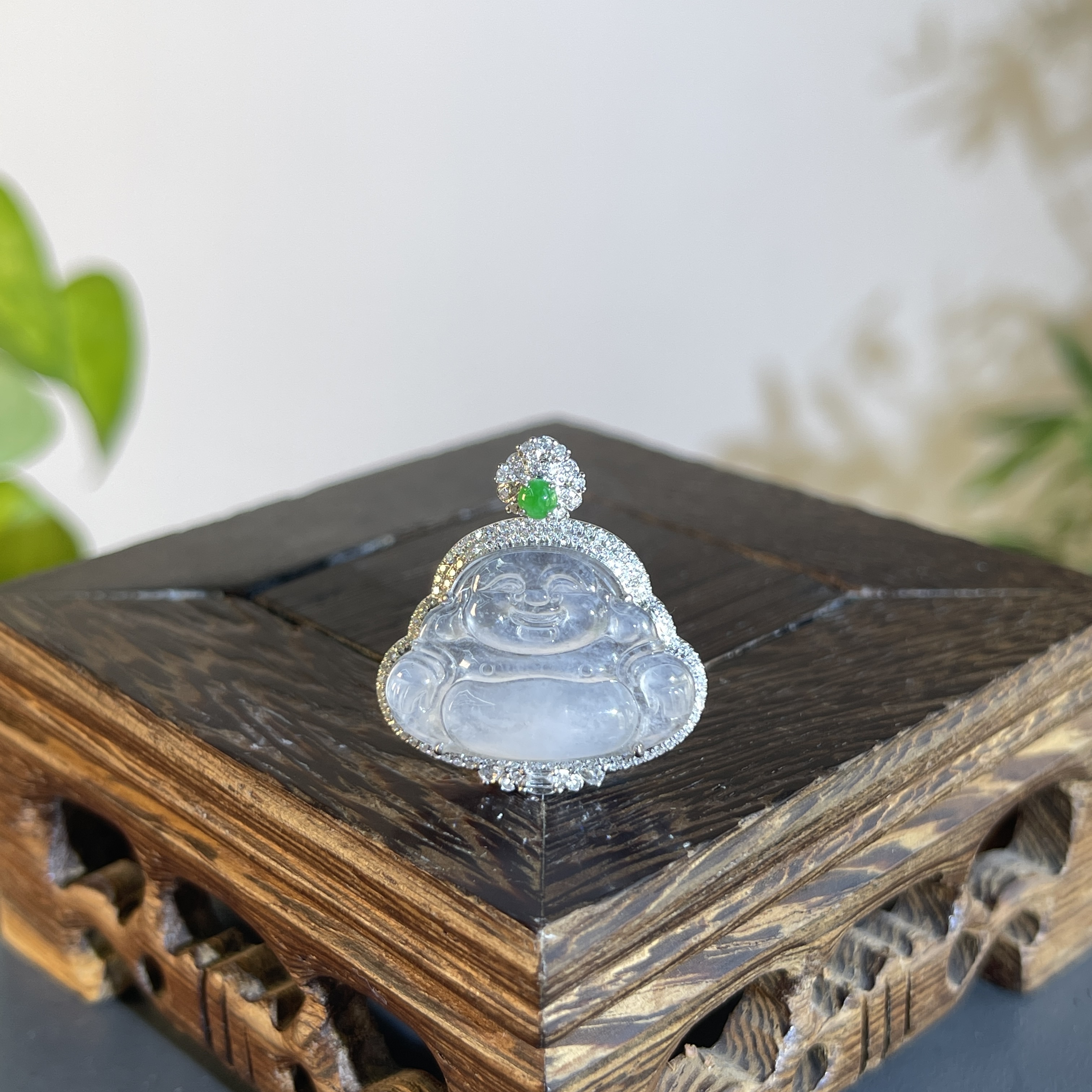 JTA09-158 天然翡翠缅甸A货 18K含钻镶嵌佛公