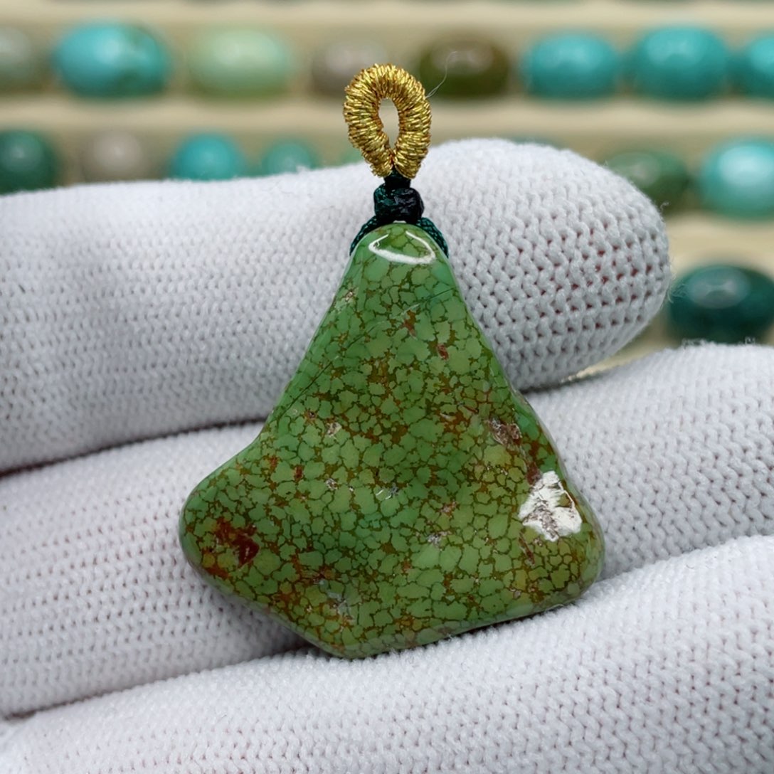 未镶嵌绿松石珠宝奇石