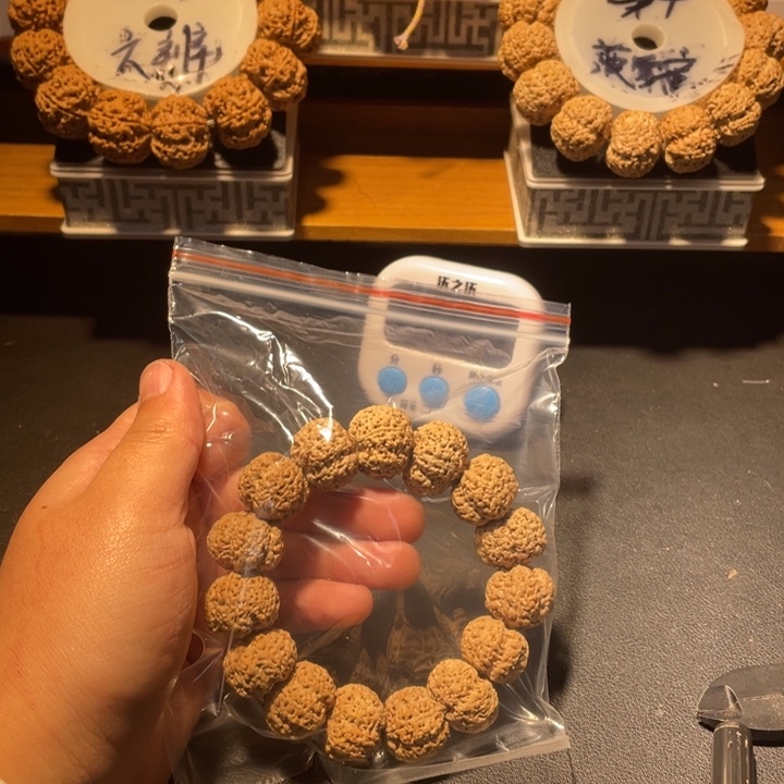 ****e金刚菩提手串这个